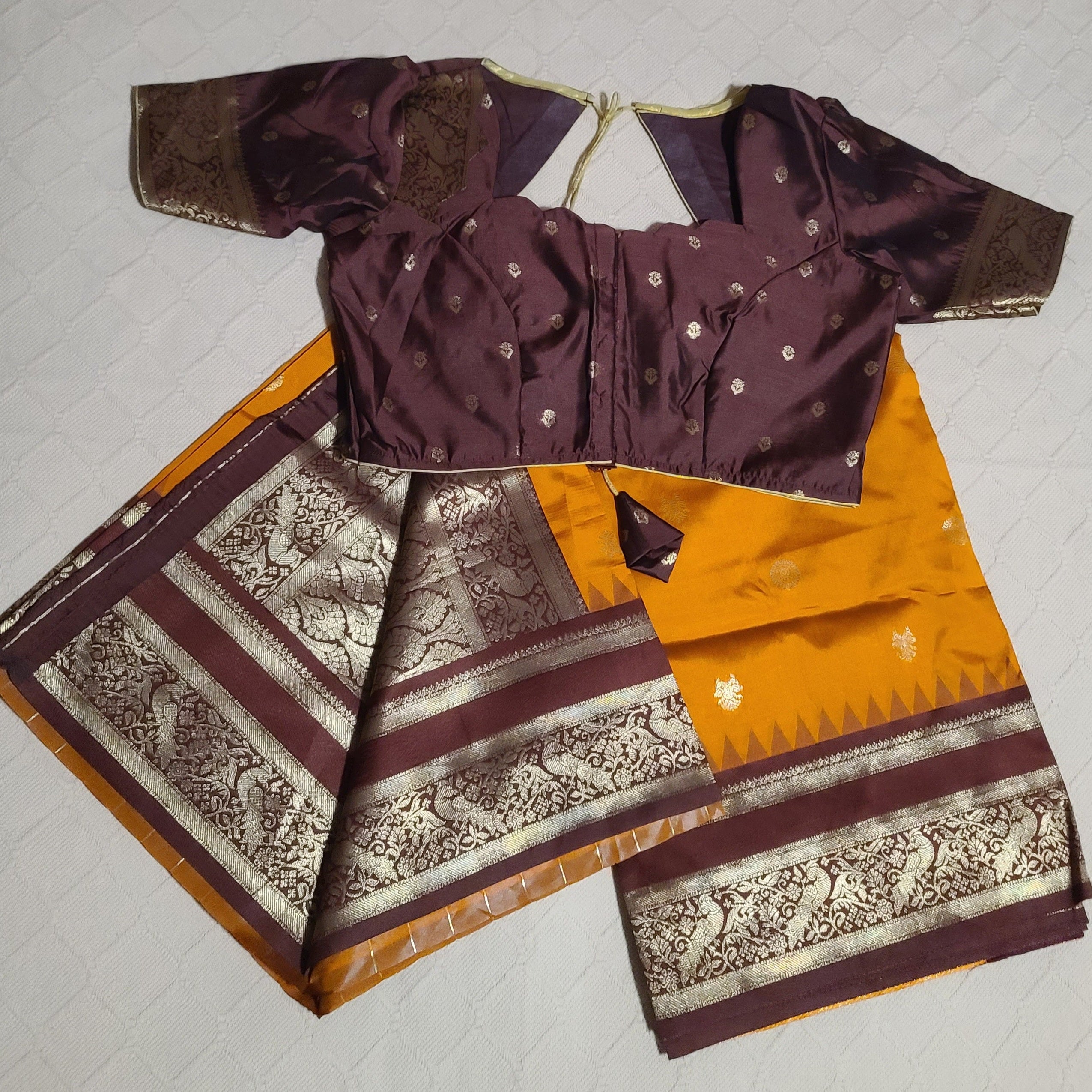 Traditional Semi gadwal saree