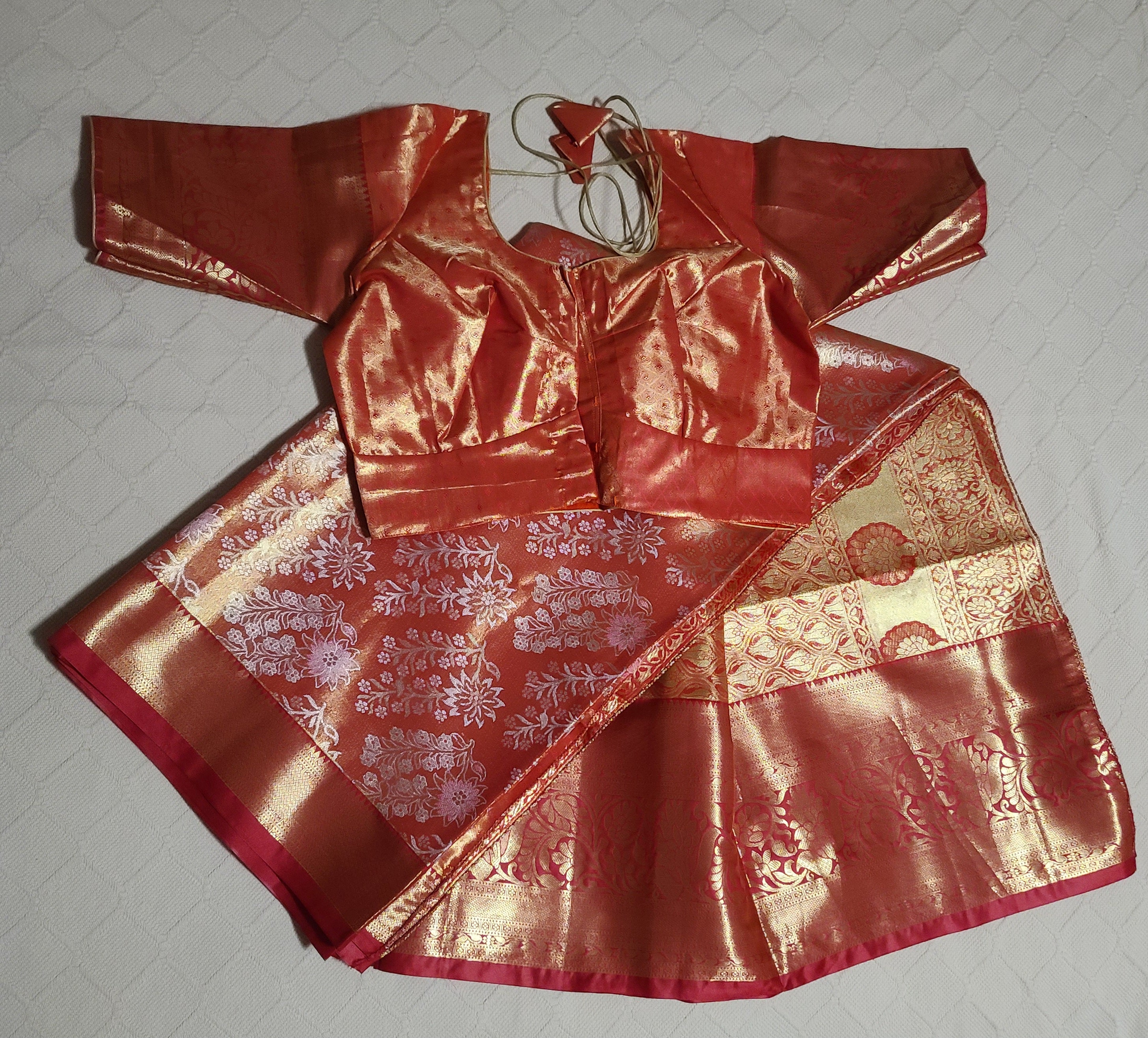 Kanchi Tissue Semisilk Saree